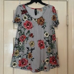 Floral top